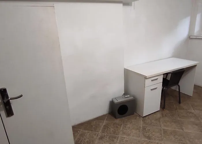 Adam 1 Accommodatie bij particulieren *